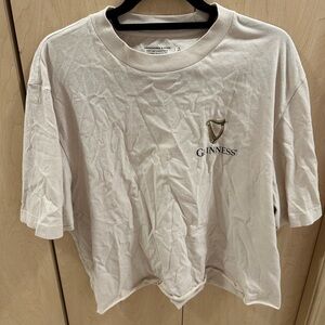 Abercrombie & Fitch Cream Short Sleeve Tee